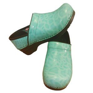 Sanita Nurse Clogs Shoes Turquoise Leopard Print Size 37 6.5 Premium TEAL blue